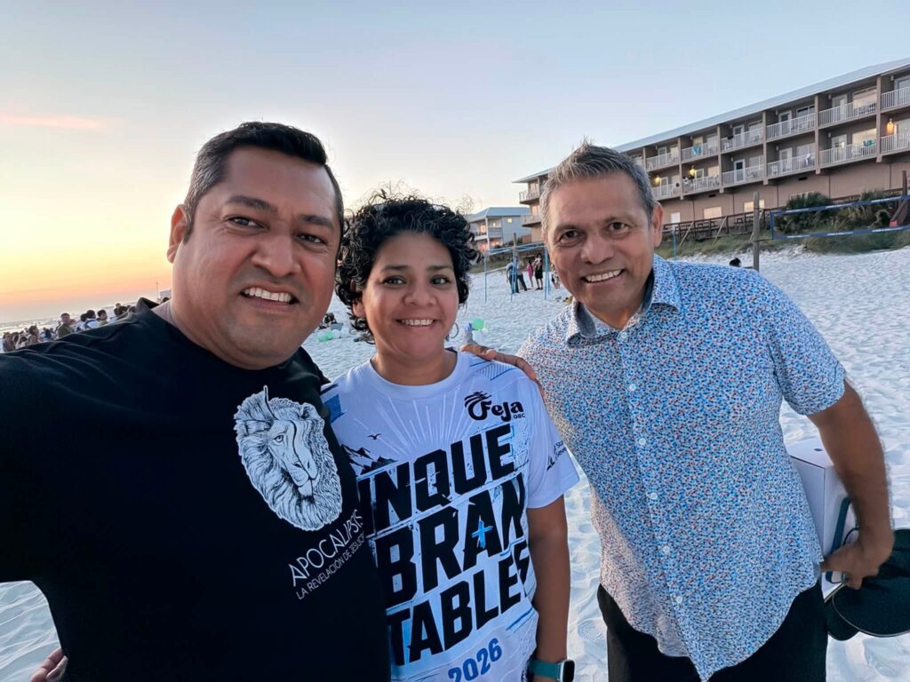 Jóvenes de la FEJA viven un retiro inquebrantable frente al mar feja inquebrantables 002