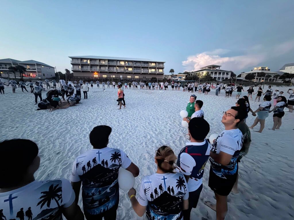 Jóvenes de la FEJA viven un retiro inquebrantable frente al mar feja inquebrantables 010