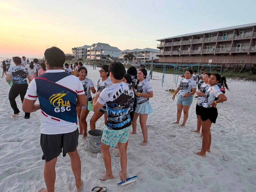 Jóvenes de la FEJA viven un retiro inquebrantable frente al mar feja inquebrantables 013