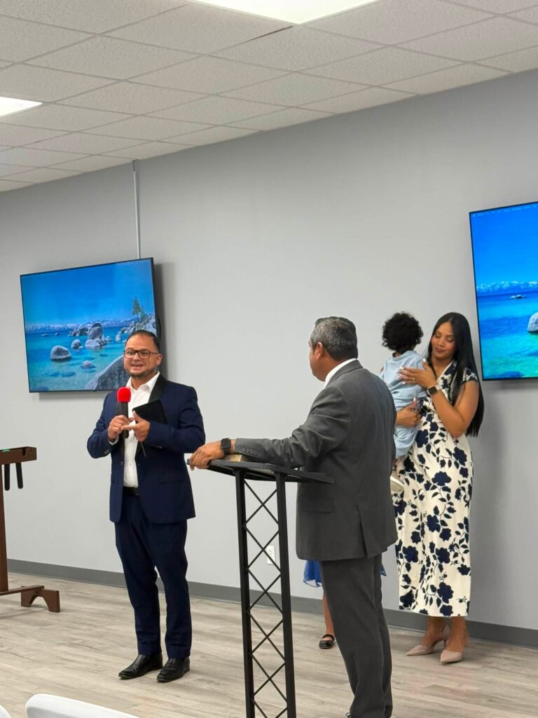 Presentación de pastor para las iglesias de Enterprise y Dothan presentación pr lache agosto15 001